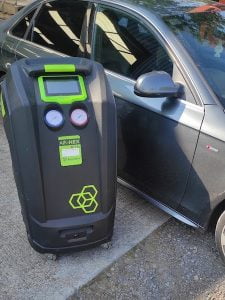 VEHICLE AIR CONDITIONING